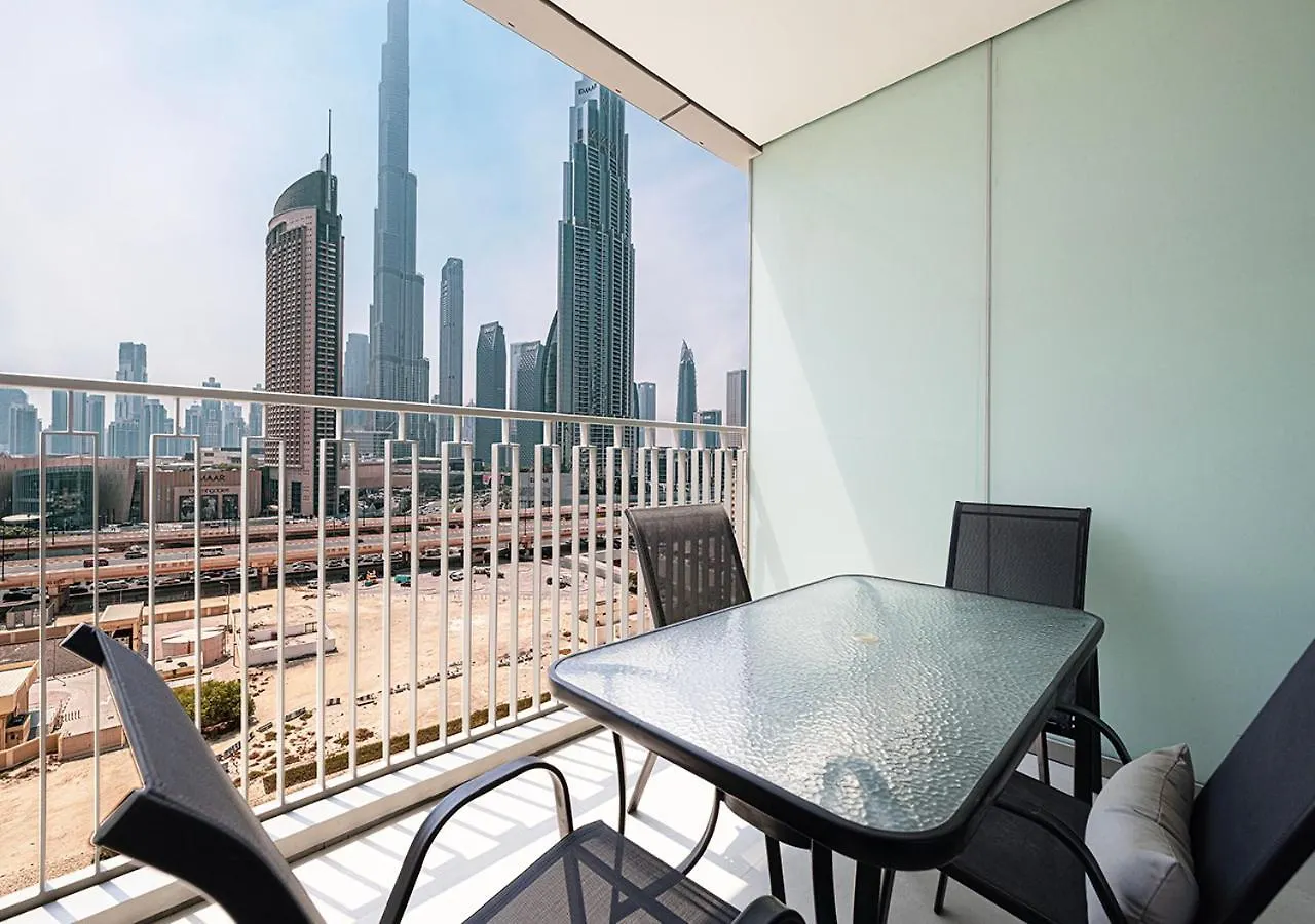 Full Burj Khalifa View - Opposite Dubai Mall Access - 8 Min Walk To Mall & Fountain - Luxury 2Br 0*,  United Arab Emirates