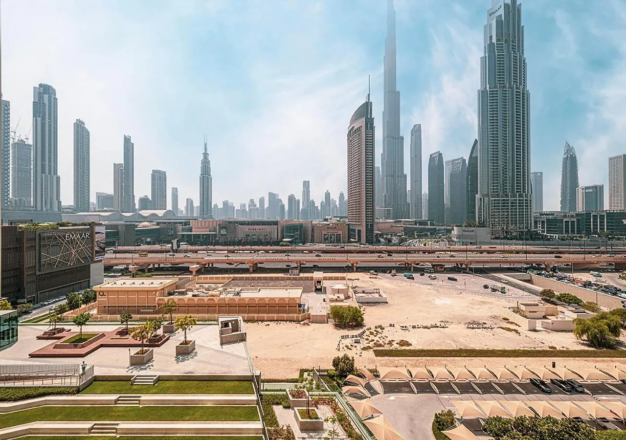 Full Burj Khalifa View - Opposite Dubai Mall Access - 8 Min Walk To Mall & Fountain - Luxury 2Br Apartment