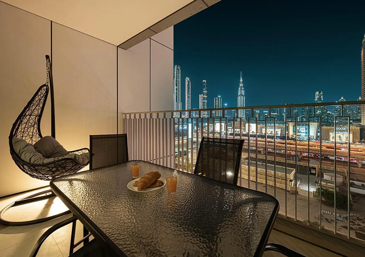 Full Burj Khalifa View - Opposite Dubai Mall Access - 8 Min Walk To Mall & Fountain - Luxury 2Br