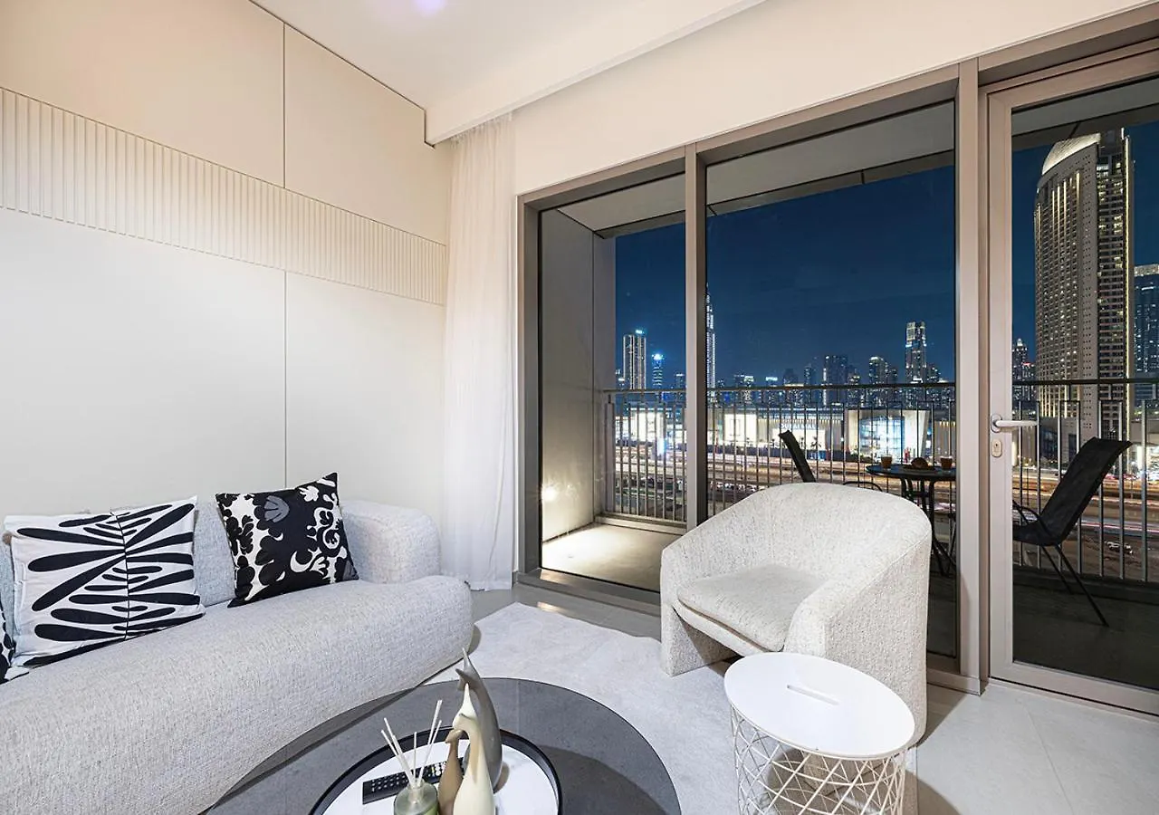 Full Burj Khalifa View - Opposite Dubai Mall Access - 8 Min Walk To Mall & Fountain - Luxury 2Br