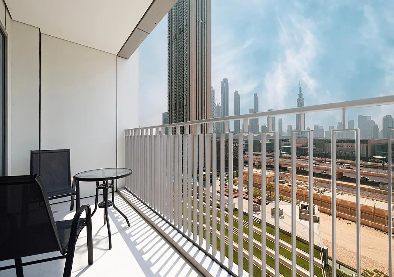 Full Burj Khalifa View - Opposite Dubai Mall Access - 8 Min Walk To Mall & Fountain - Luxury 2Br Apartment