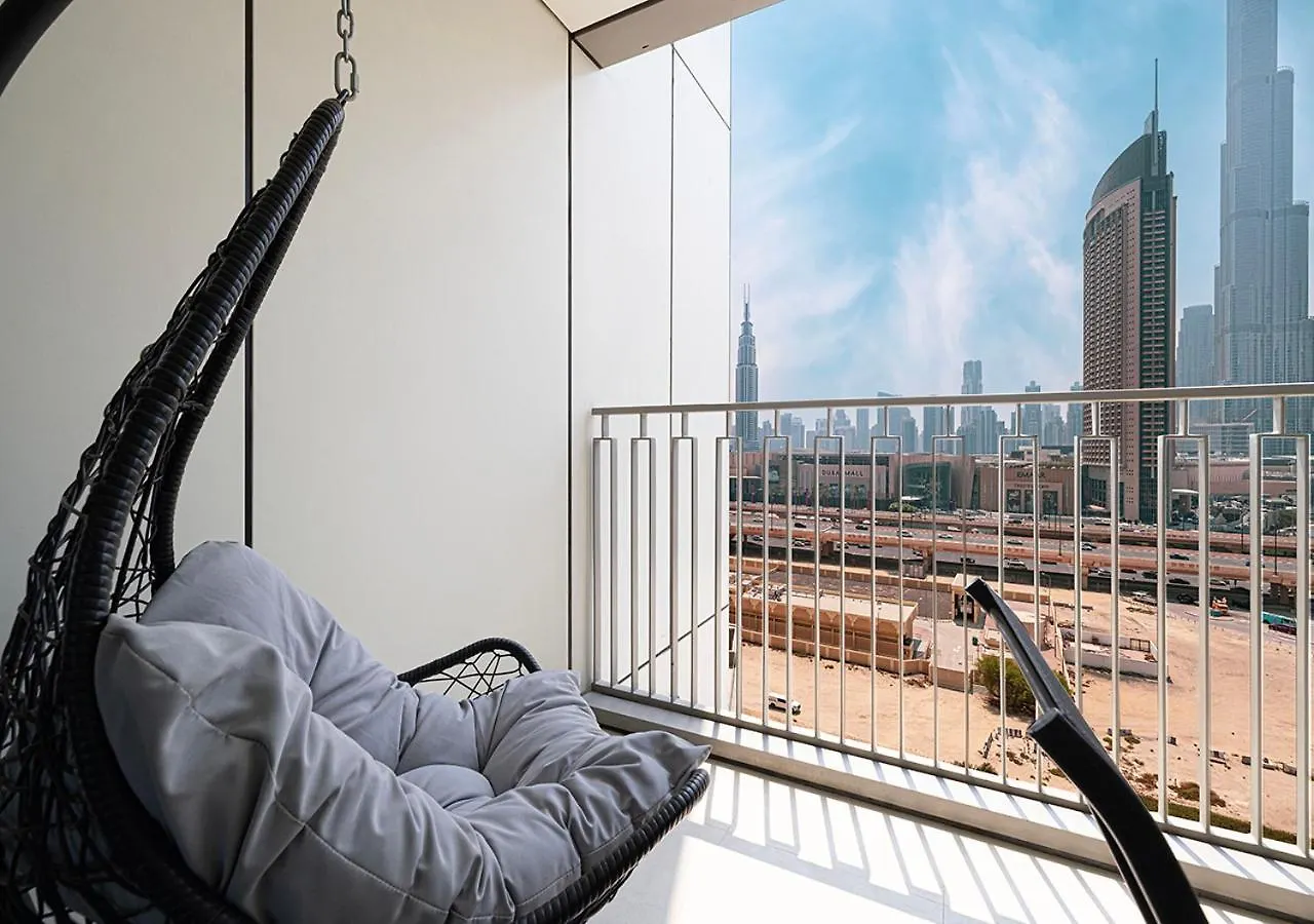 Full Burj Khalifa View - Opposite Dubai Mall Access - 8 Min Walk To Mall & Fountain - Luxury 2Br Apartment