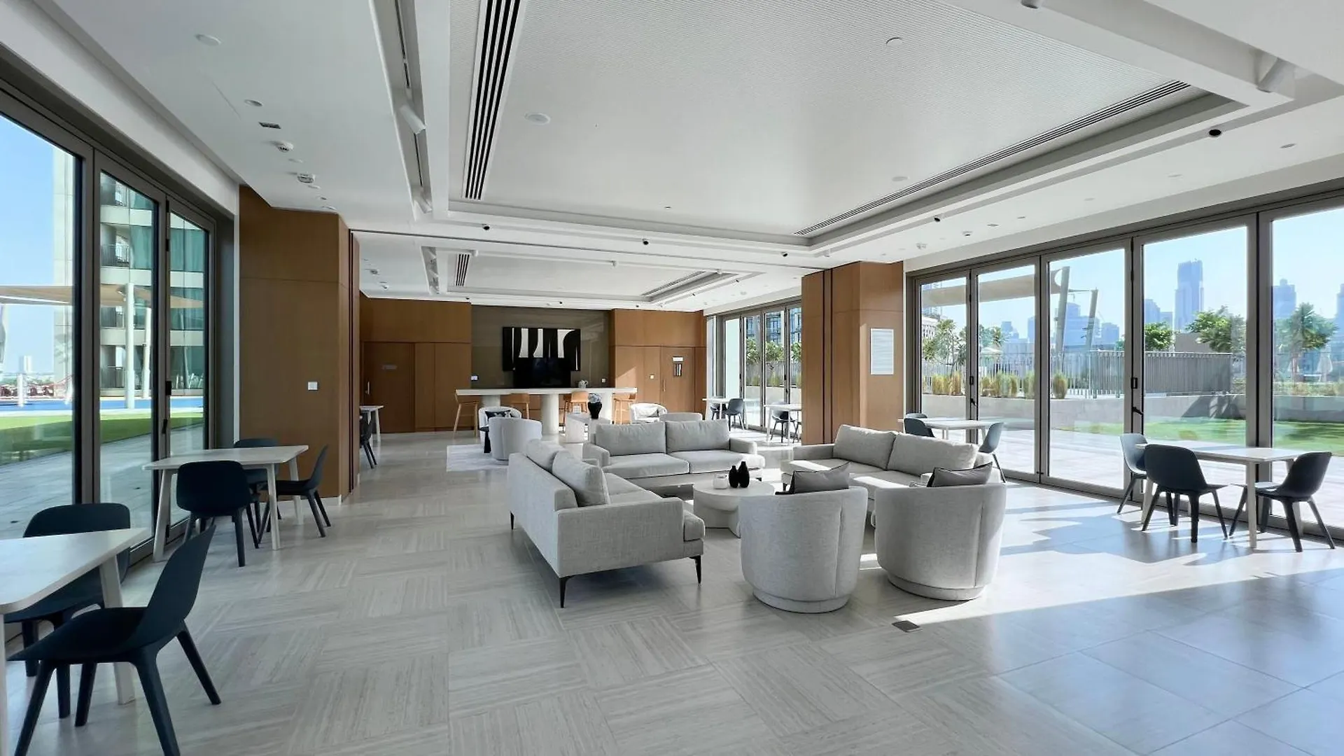 Apartment Full Burj Khalifa View - Opposite Dubai Mall Access - 8 Min Walk To Mall & Fountain - Luxury 2Br United Arab Emirates